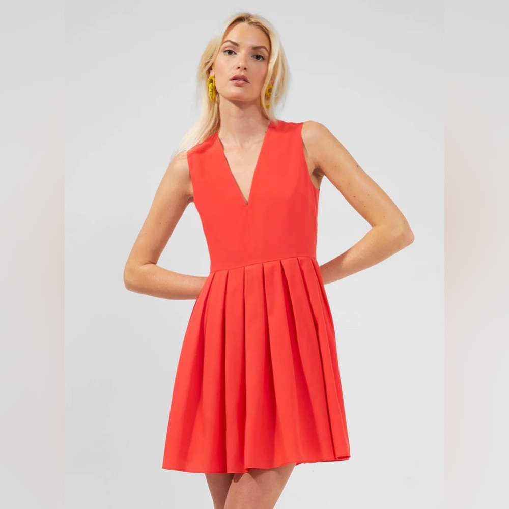 FRENCH CONNECTION Courtney V-Neck Crepe Pleated Dress New With Tags